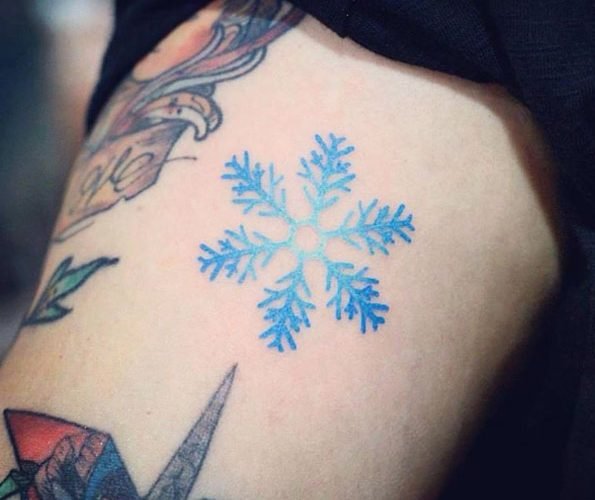 winter-snowflake-tattoo